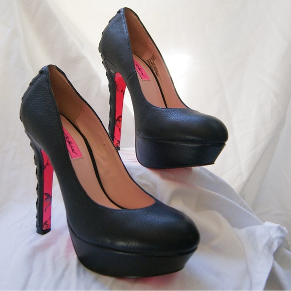 Betsey Johnson Dita: Black Platform High Heel Pumps - Women's Fashion Heel - Picture 8 of 11